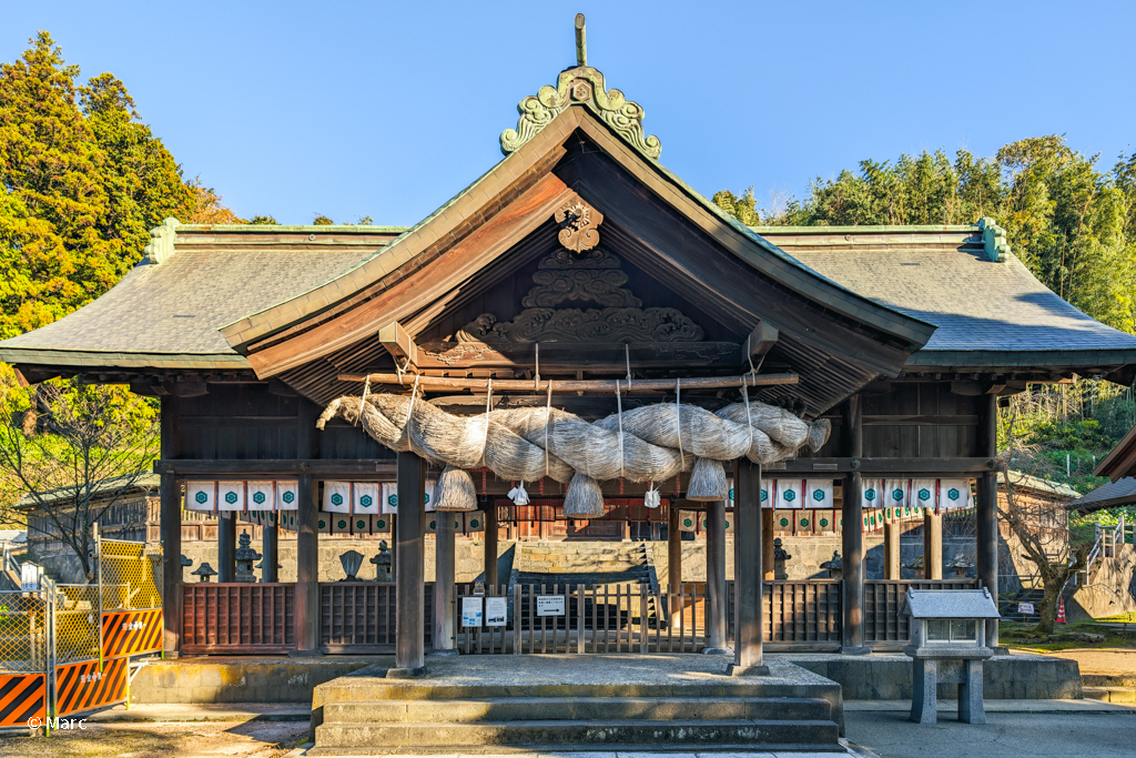 揖夜神社の拝殿